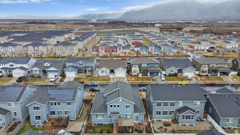Image 49 of property listing at 152 E 580 N, Vineyard, UT 84059