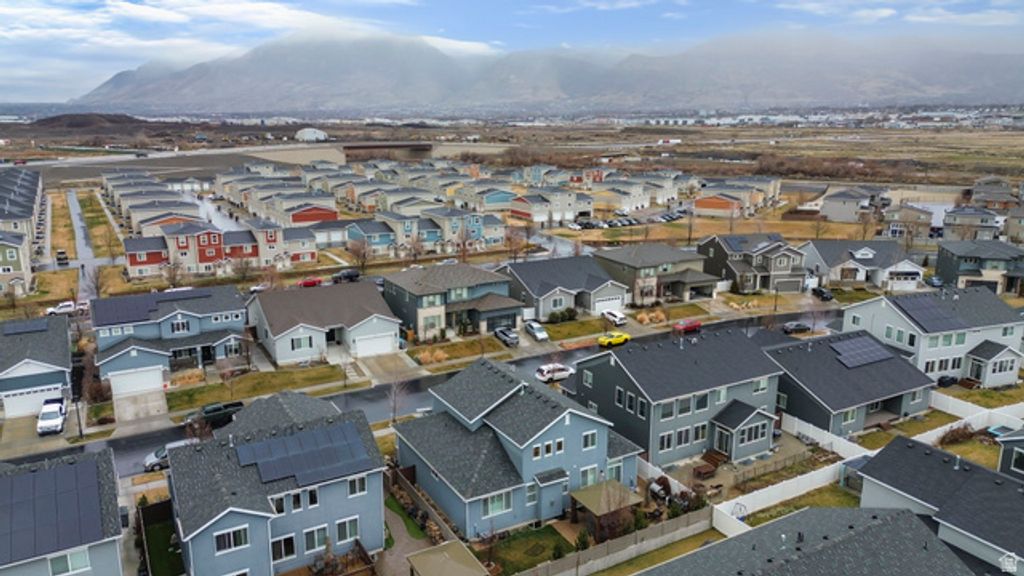 Image 50 of property listing at 152 E 580 N, Vineyard, UT 84059