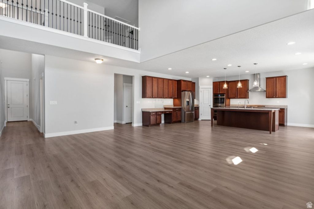 Image 6 of property listing at 152 E 580 N, Vineyard, UT 84059