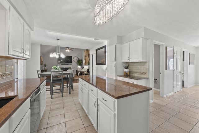 319 Fallriver Drive, Reynoldsburg, OH 43068