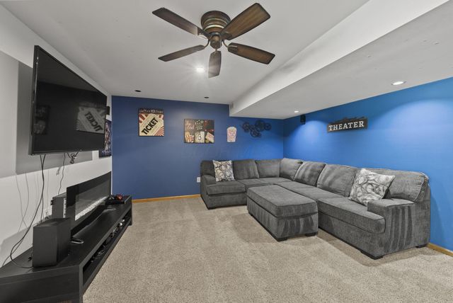 319 Fallriver Drive, Reynoldsburg, OH 43068