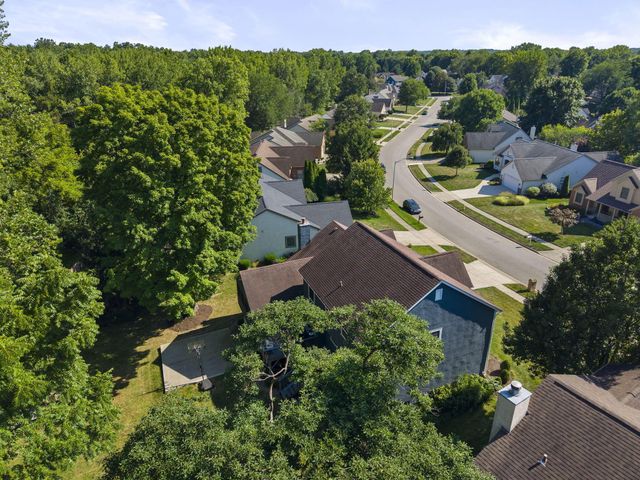 319 Fallriver Drive, Reynoldsburg, OH 43068