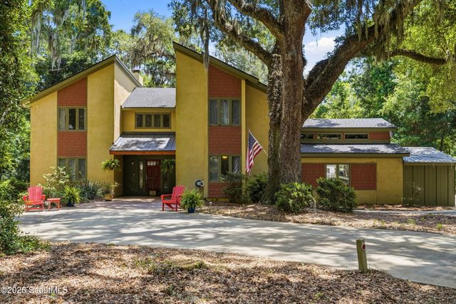 188 Saint Clair Drive, St. Simons Island, GA 31522