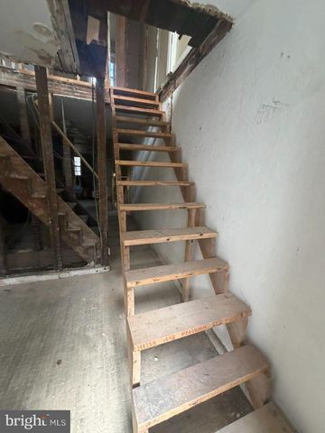 1610 LEMMON ST, Baltimore, MD 21223