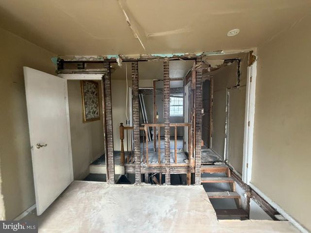 1610 LEMMON ST, Baltimore, MD 21223