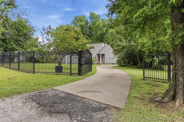 2776 E 49th Street, Tulsa, OK 74105