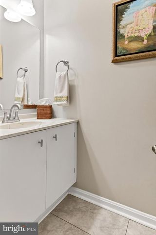 9204 BAILEY LN, Fairfax, VA 22031