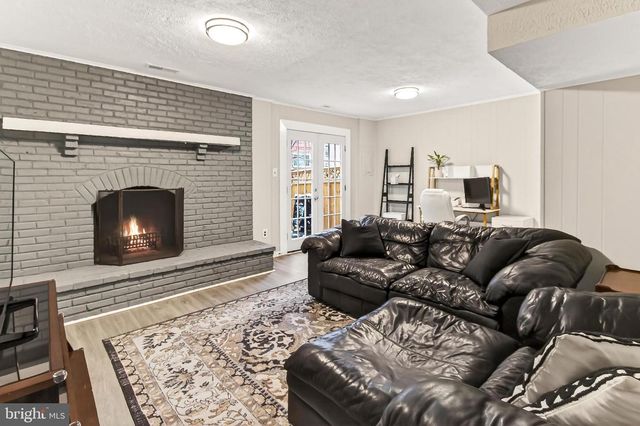 9204 BAILEY LN, Fairfax, VA 22031