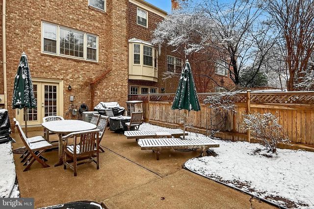 9204 BAILEY LN, Fairfax, VA 22031