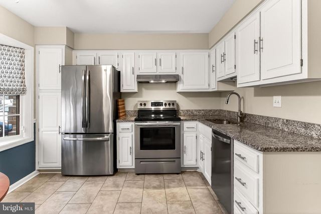 9204 BAILEY LN, Fairfax, VA 22031