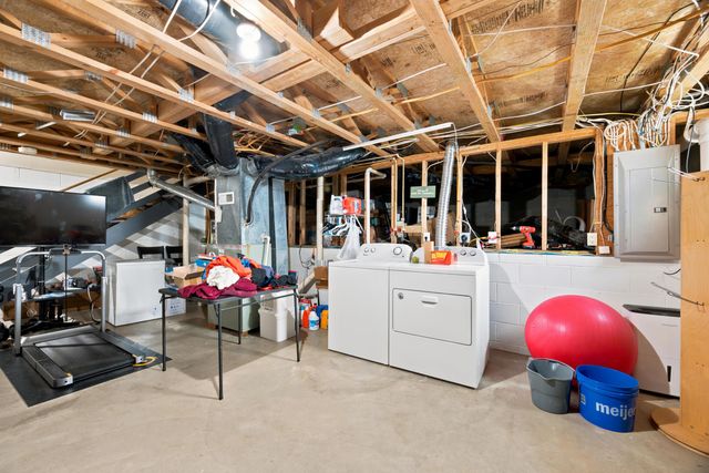 8117 Mandalay Road, Blacklick, OH 43004