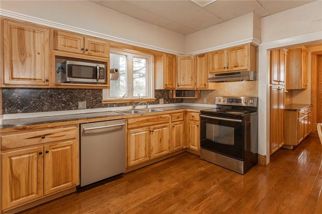 254 Maple Street, Slippery Rock Boro, PA 16057