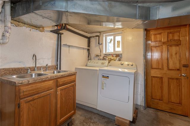 254 Maple Street, Slippery Rock Boro, PA 16057