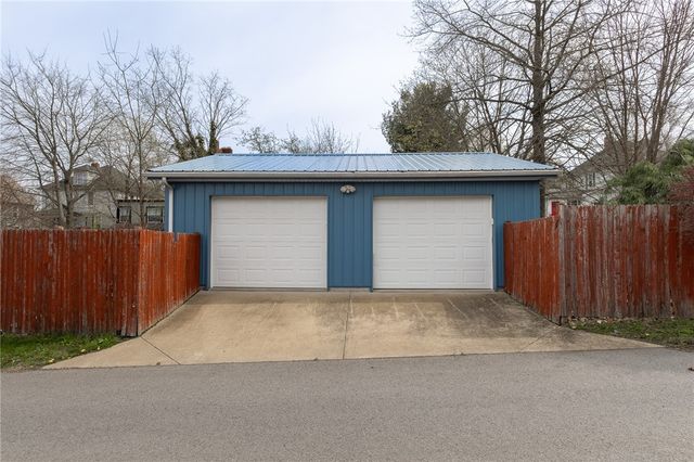 254 Maple Street, Slippery Rock Boro, PA 16057
