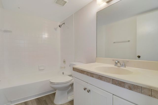 150 Pineview Road G8, Jupiter, FL 33469