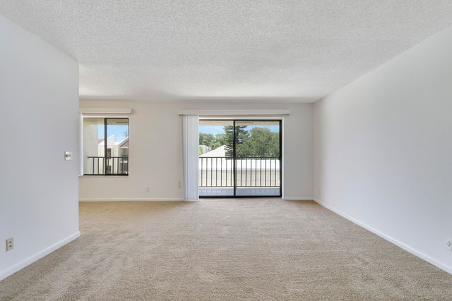 150 Pineview Road G8, Jupiter, FL 33469