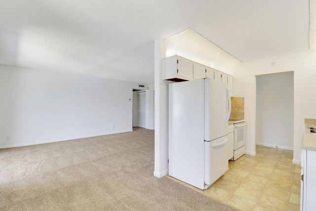 150 Pineview Road G8, Jupiter, FL 33469