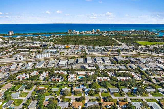 150 Pineview Road G8, Jupiter, FL 33469