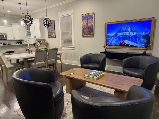 4802B Illinois Ave, Nashville, TN 37209