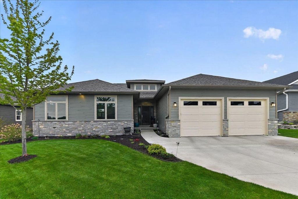2025 Otteson Drive, Stoughton, WI 53589