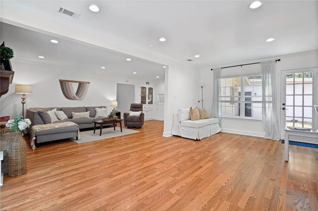 504 W Barksdale Drive, Mobile, AL 36606