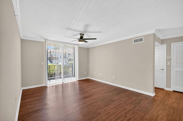 15035 Michelangelo Boulevard 105, Delray Beach, FL 33446