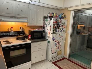3777 NW 78th Ave 10G, Davie, FL 33024