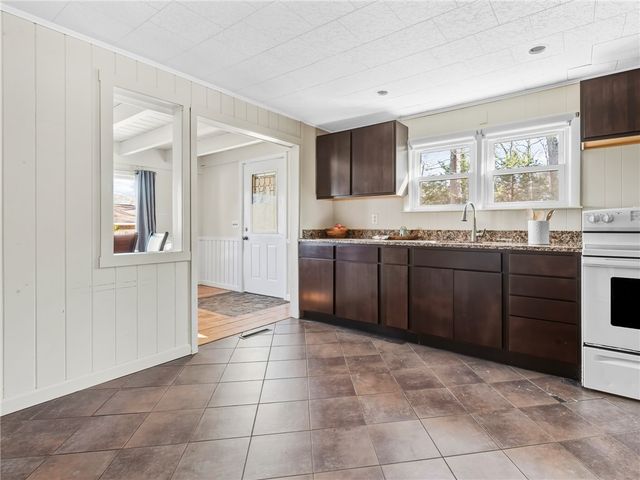 281 Richardson Road, Coventry, RI 02816