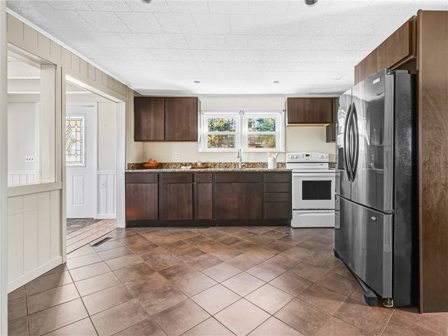 281 Richardson Road, Coventry, RI 02816