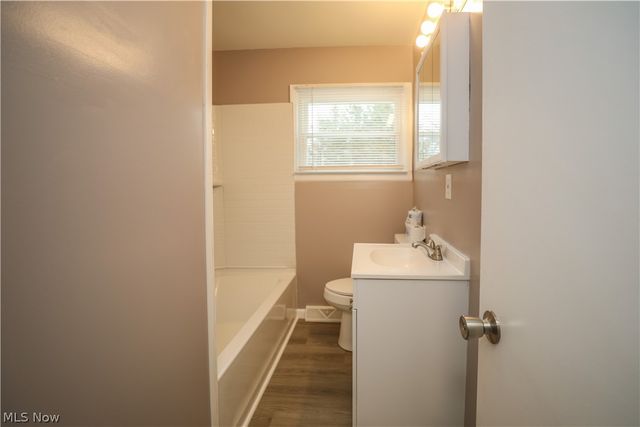 726 Artesian Avenue, Newton Falls, OH 44444