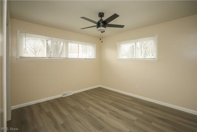 726 Artesian Avenue, Newton Falls, OH 44444