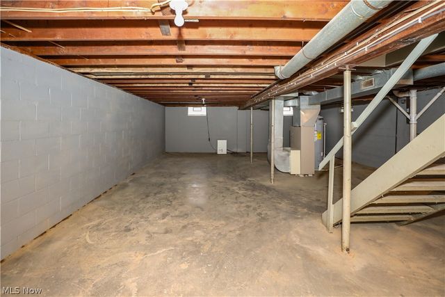 726 Artesian Avenue, Newton Falls, OH 44444