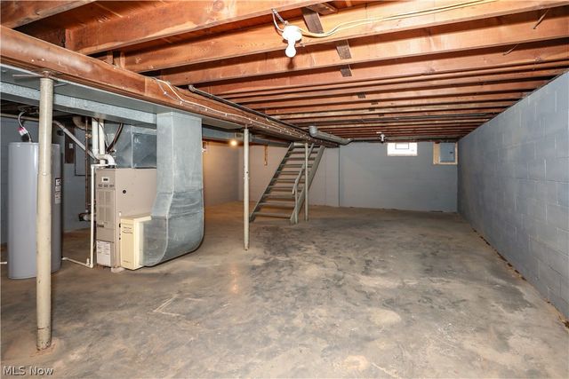 726 Artesian Avenue, Newton Falls, OH 44444