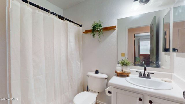 902 E DESERT MOON Trail, San Tan Valley, AZ 85143