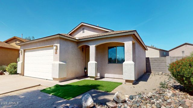 902 E DESERT MOON Trail, San Tan Valley, AZ 85143