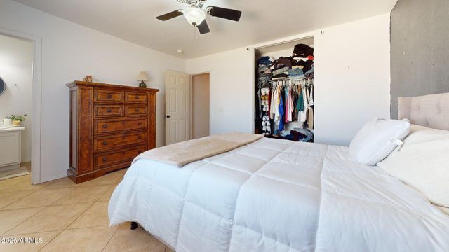 902 E DESERT MOON Trail, San Tan Valley, AZ 85143