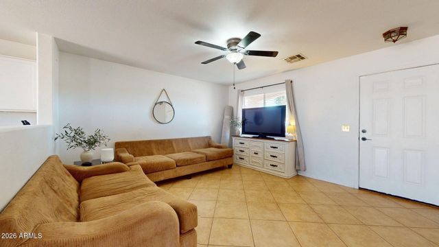 902 E DESERT MOON Trail, San Tan Valley, AZ 85143