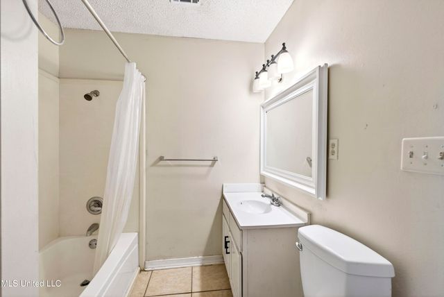 3202 Bemis Avenue, Gautier, MS 39553