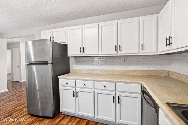 3202 Bemis Avenue, Gautier, MS 39553