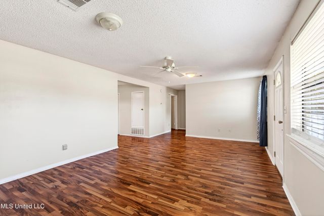 3202 Bemis Avenue, Gautier, MS 39553