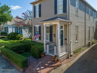 706 State Street, Natchez, MS 39120