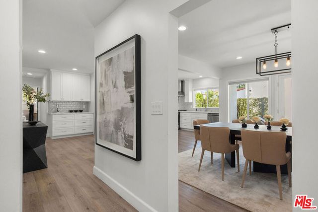 821 S Cloverdale Avenue, Los Angeles, CA 90036