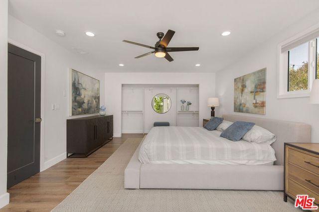 821 S Cloverdale Avenue, Los Angeles, CA 90036