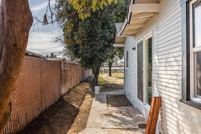 1133 A Street, Fresno, CA 93706