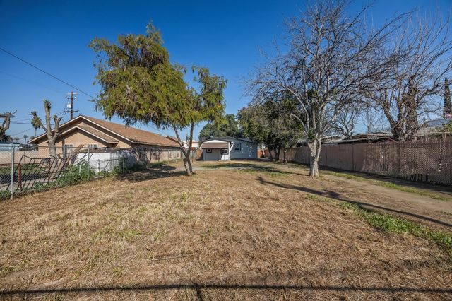 1133 A Street, Fresno, CA 93706