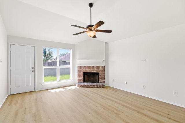 311 S Chestnut Street, Forney, TX 75126
