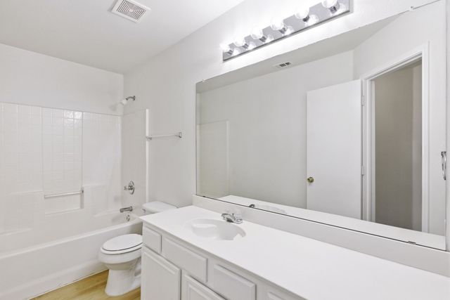 311 S Chestnut Street, Forney, TX 75126