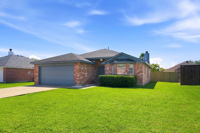 311 S Chestnut Street, Forney, TX 75126