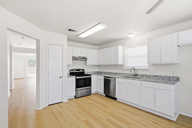 311 S Chestnut Street, Forney, TX 75126