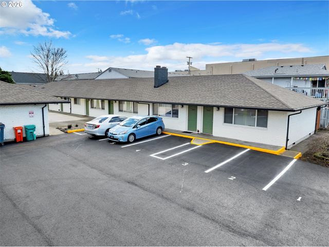 1904 Se 80TH Ave, Portland, OR 97215